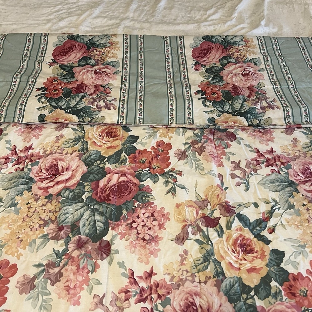 90s Vtg Cottage English Garden Reversible Queen Comforter Cabbage Rose Stripes